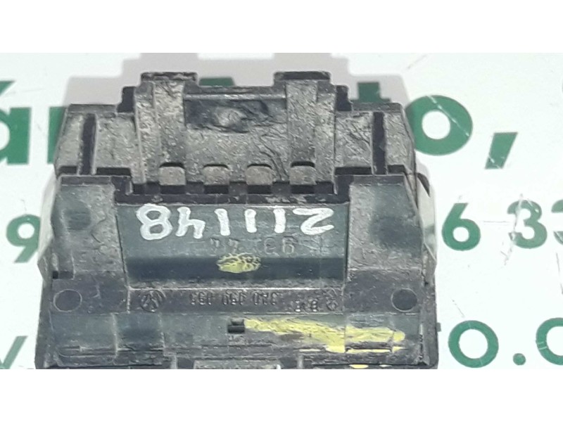 Recambio de mando elevalunas delantero izquierdo para volkswagen passat berlina (3a2) cl referencia OEM IAM 3A0959855  