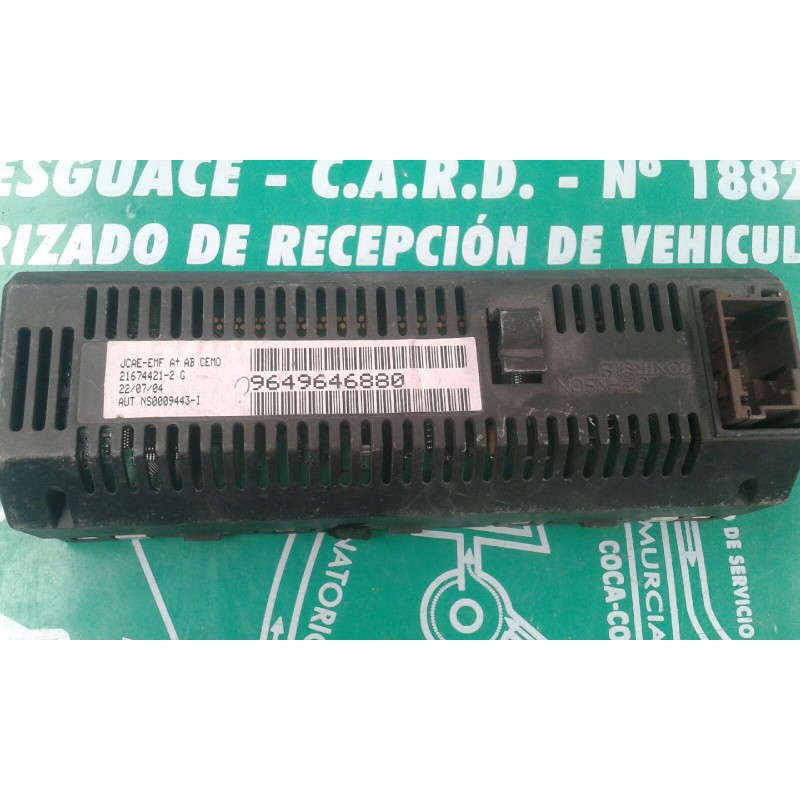 Recambio de pantalla multifuncion para citroen c4 berlina exclusive referencia OEM IAM 9649646880  