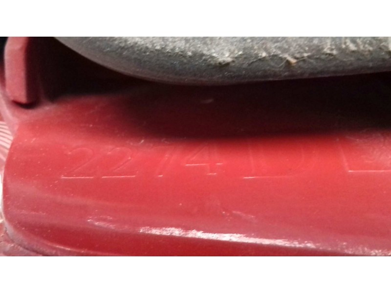 Recambio de piloto trasero derecho para peugeot 106 (s2) max referencia OEM IAM 2274D VALEO 