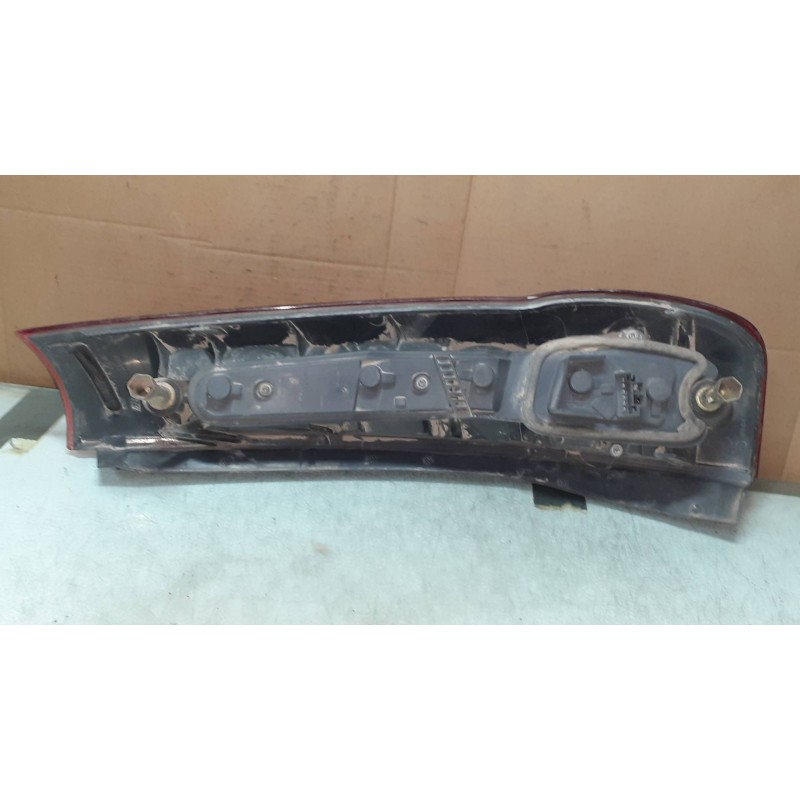 Recambio de piloto trasero derecho para fiat punto berl. (176) td elx (i) referencia OEM IAM 7730723 294221 29420102