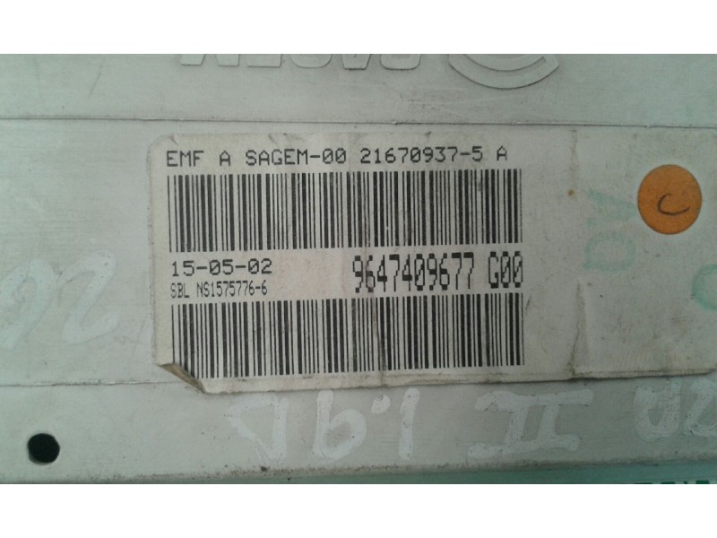 Recambio de pantalla multifuncion para citroen xsara berlina 1.9 d sx referencia OEM IAM 9647409677 NS1575776-6 21670937-5