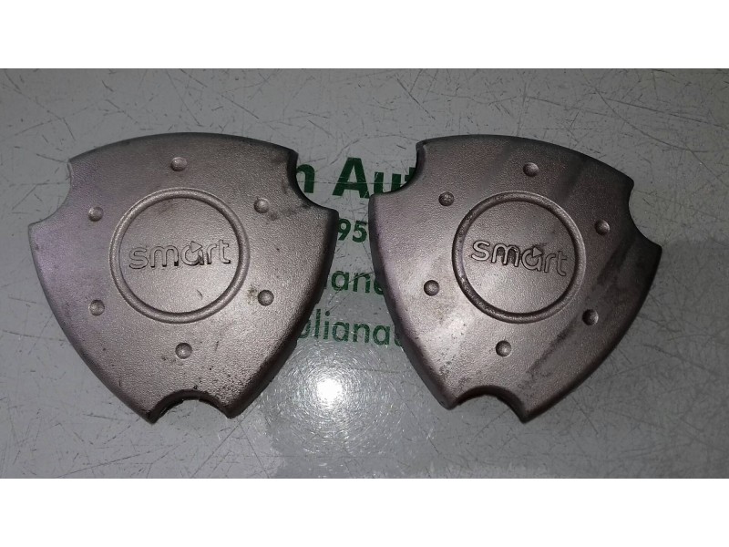 Recambio de tapacubos para smart coupe smart scape referencia OEM IAM 108613015AB 0001811V002 2 TAPAS