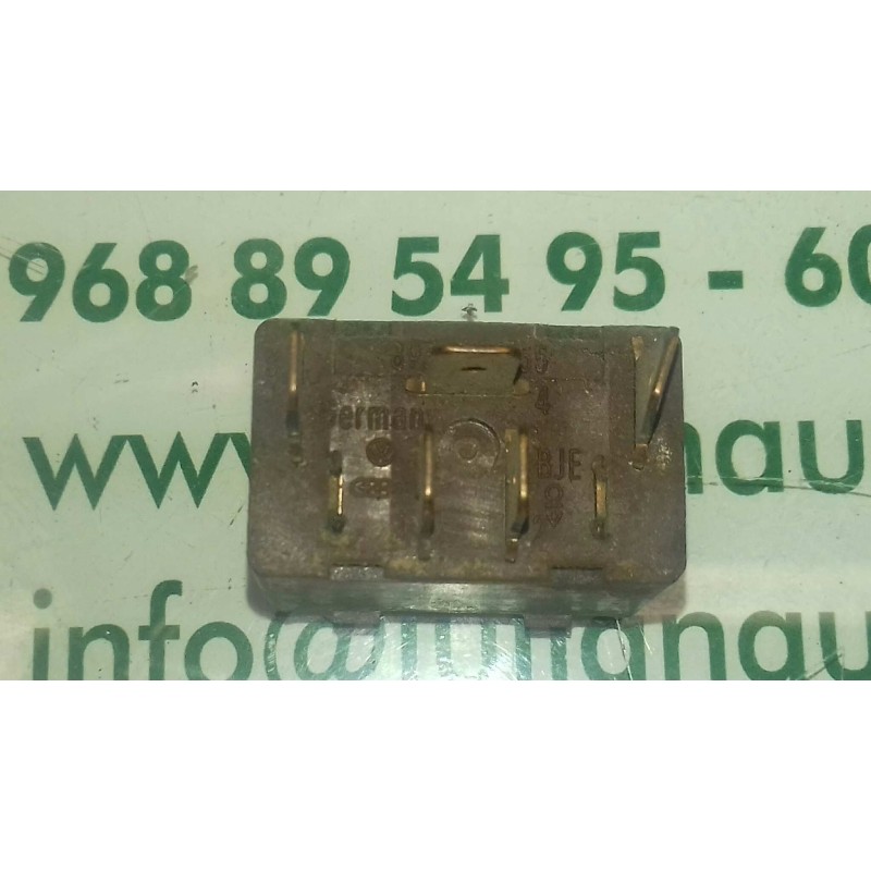 Recambio de mando elevalunas delantero derecho para audi a6 avant (c4) 2.8 quattro (142kw) referencia OEM IAM 893959855   Recambio de mando elevalunas delantero derecho para audi a6 avant (c4) 2.8 quattro (142kw) referencia OEM IAM 893959855