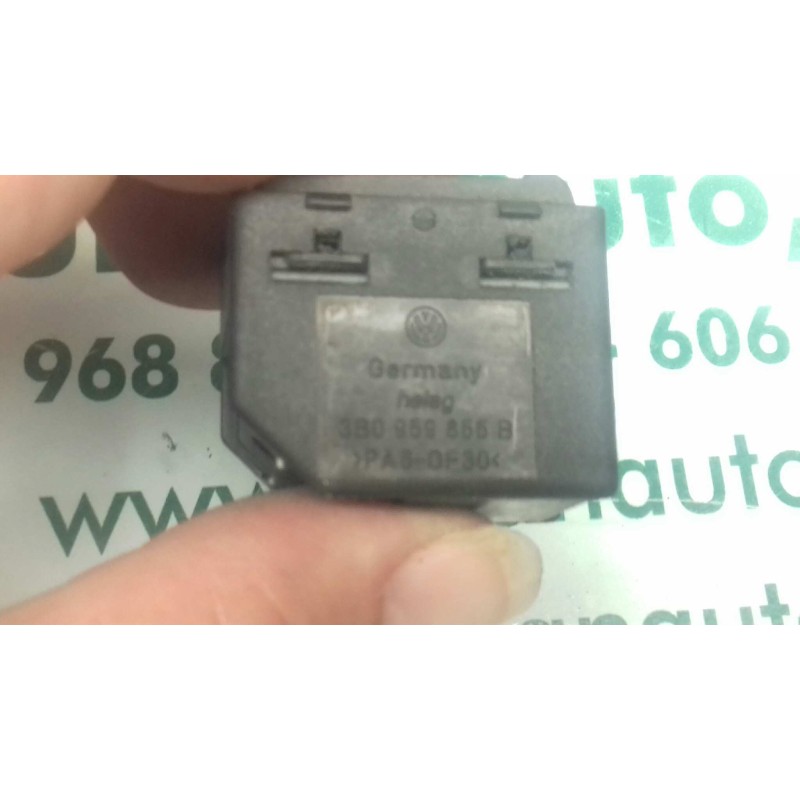 Recambio de mando elevalunas trasero derecho para volkswagen passat berlina (3b2) v6 highline syncro / 4motion referencia OEM IA