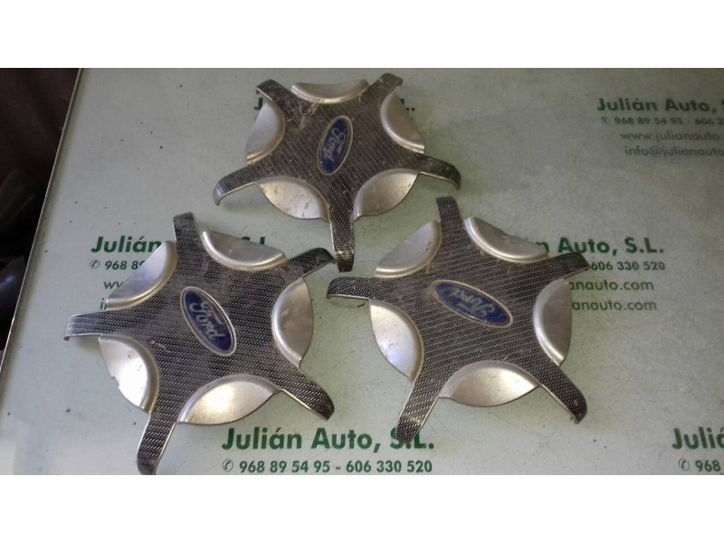 Recambio de tapacubos para ford fiesta berlina techno referencia OEM IAM 95SX1130DA  
