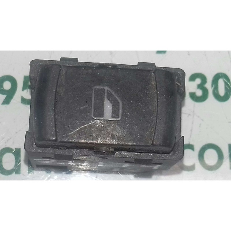 Recambio de mando elevalunas trasero izquierdo para volkswagen golf iv variant (1j5) highline referencia OEM IAM 3B0959855B  