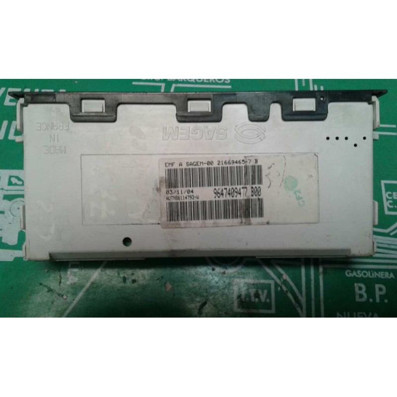 Recambio de pantalla multifuncion para peugeot 206 berlina look referencia OEM IAM 9647409777 NS6036358-0 21669457-4