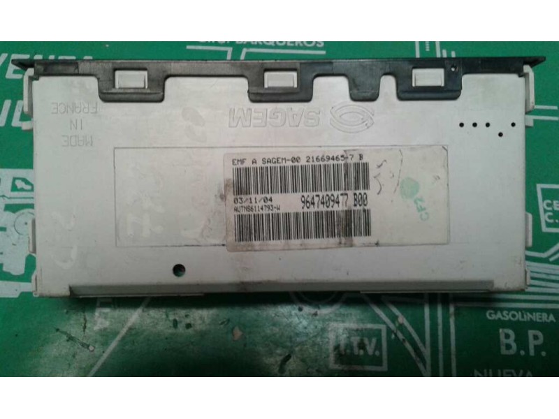 Recambio de pantalla multifuncion para peugeot 206 berlina look referencia OEM IAM 9647409777 NS6036358-0 21669457-4