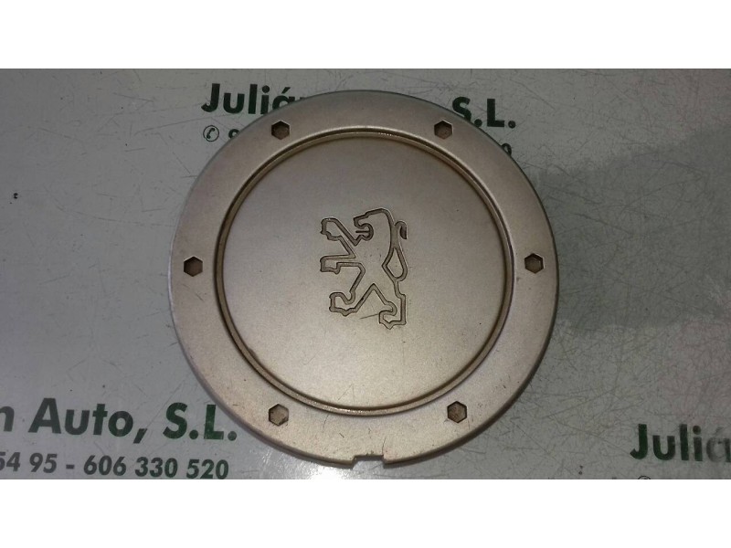 Recambio de tapacubos para peugeot 106 (s2) long beach referencia OEM IAM 9606870177  1 TAPA