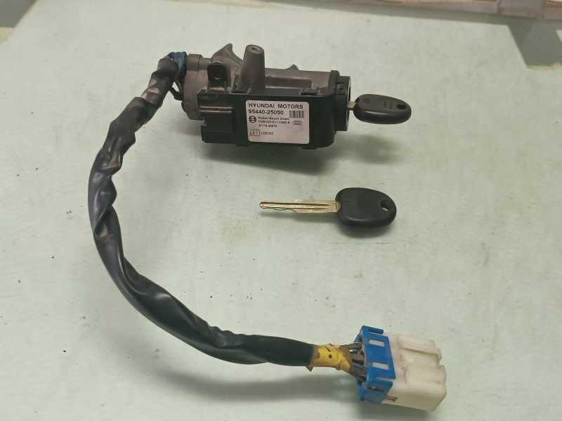 Recambio de conmutador de arranque para hyundai accent (lc) gl 4p referencia OEM IAM 9544025050  CON 2 LLAVES