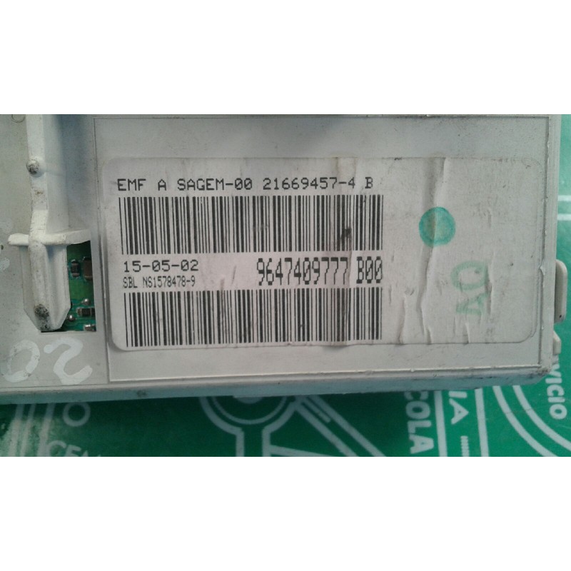 Recambio de pantalla multifuncion para peugeot 206 berlina x-line referencia OEM IAM 9647409777 NS1578478-9 21669457-4