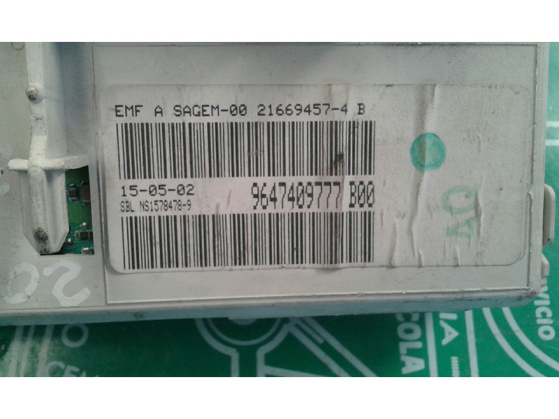 Recambio de pantalla multifuncion para peugeot 206 berlina x-line referencia OEM IAM 9647409777 NS1578478-9 21669457-4