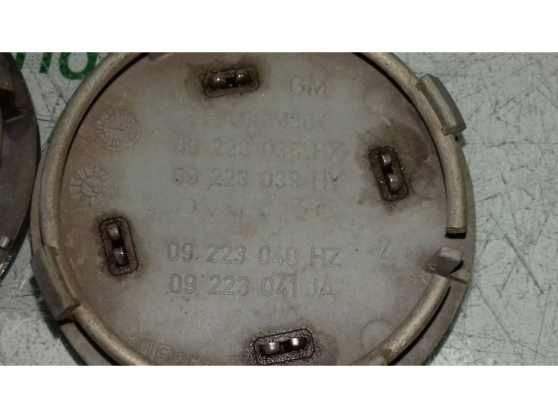 Recambio de tapacubos para opel corsa c joy referencia OEM IAM 09223038HX  