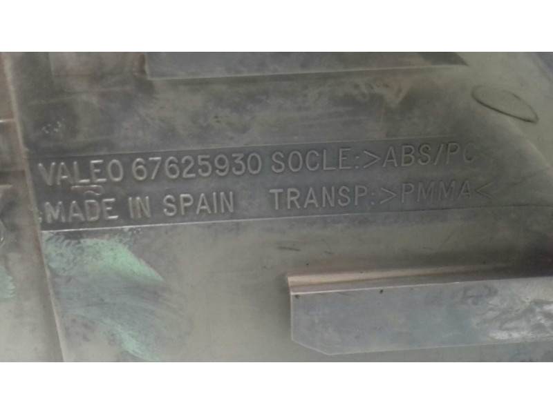 Recambio de piloto delantero izquierdo para renault laguna (b56) 1.8 anade referencia OEM IAM 7700820126 67625930 VALEO