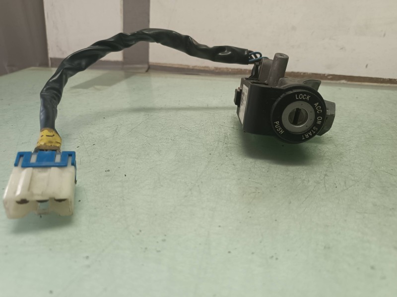 Recambio de conmutador de arranque para hyundai accent (lc) gl 4p referencia OEM IAM 9544025050  CON 2 LLAVES