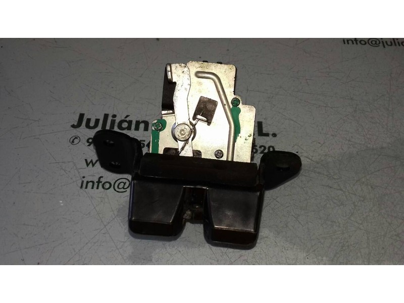 Recambio de cerradura maletero / porton para hyundai i30 classic gl referencia OEM IAM 812302L000  4 PINES
