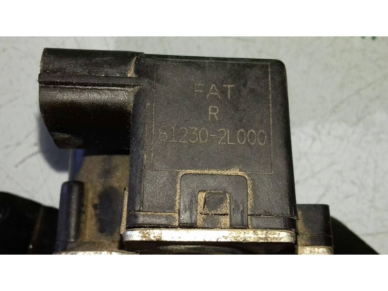 Recambio de cerradura maletero / porton para hyundai i30 classic gl referencia OEM IAM 812302L000  4 PINES