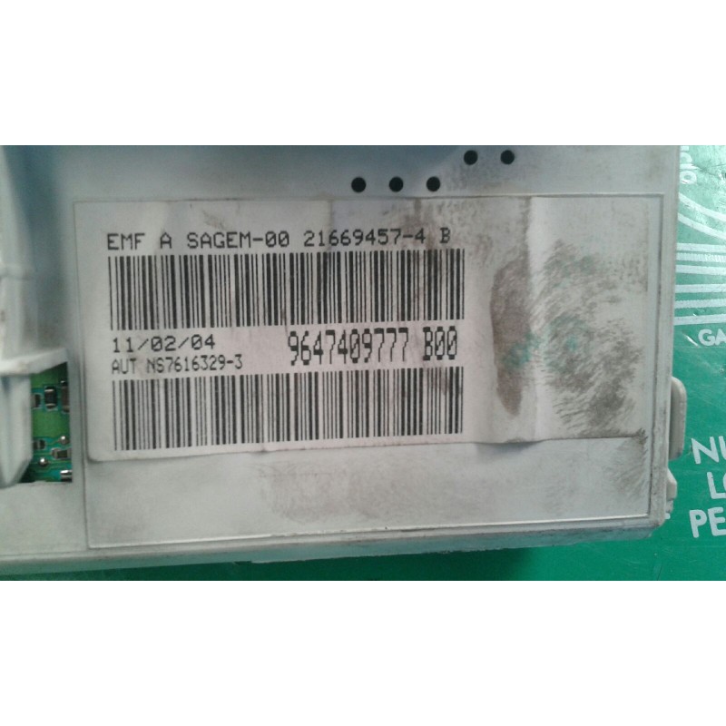 Recambio de pantalla multifuncion para peugeot 206 berlina look referencia OEM IAM 9647409777 NS7616329-3 21669457-4
