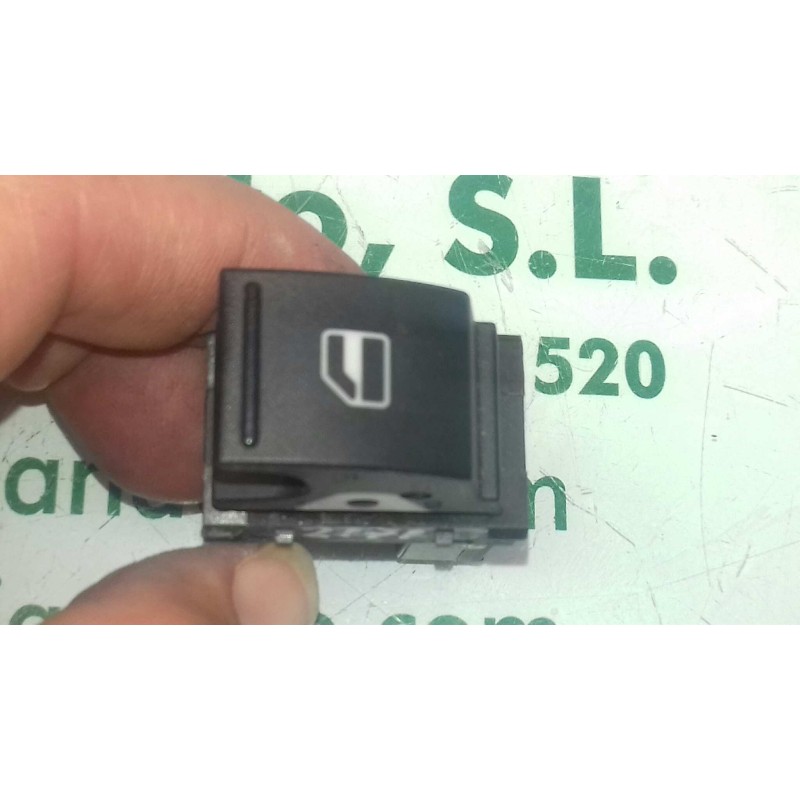 Recambio de mando elevalunas delantero derecho para volkswagen polo (6r1) advance referencia OEM IAM 7L6959855B  