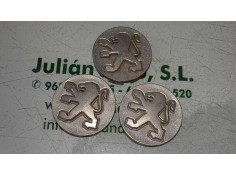 Recambio de tapacubos para peugeot 206 berlina xs referencia OEM IAM 9629693177  3 TAPACUBOS