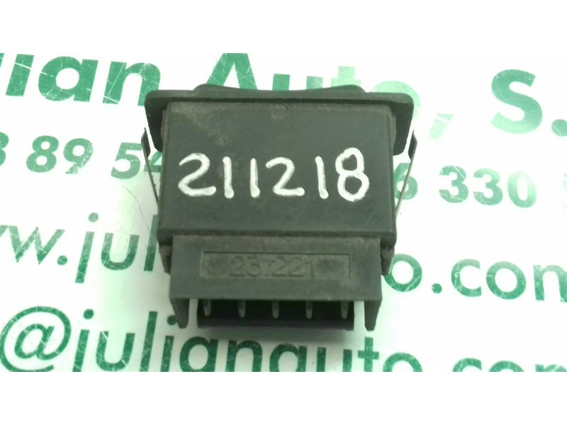 Recambio de mando elevalunas delantero derecho para seat ibiza disco referencia OEM IAM 23221  