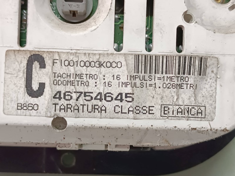 Recambio de cuadro instrumentos para fiat bravo (182) 1.9 diesel referencia OEM IAM 46754645  
