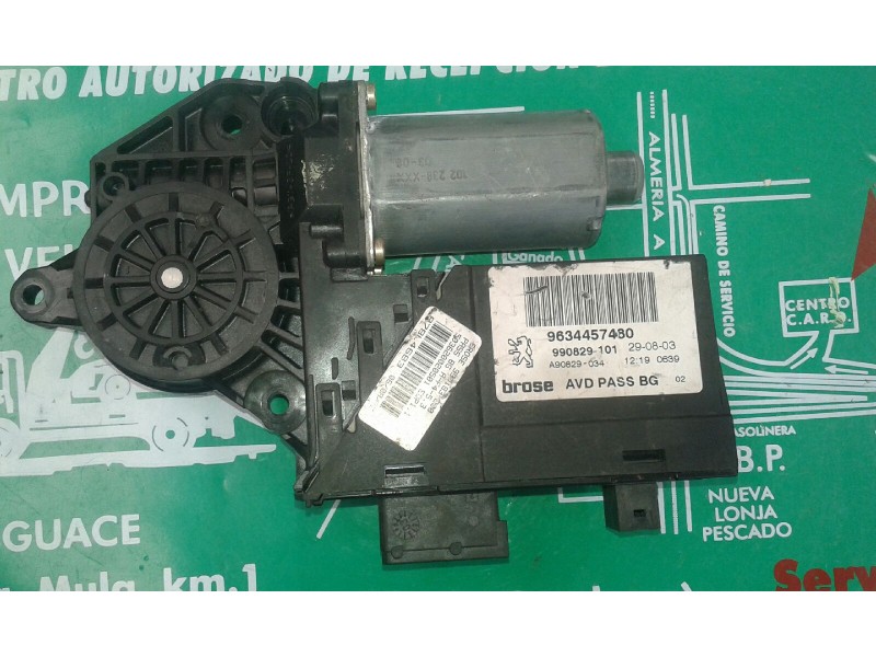 Recambio de motor elevalunas delantero derecho para peugeot 307 (s1) xr referencia OEM IAM 9634457480 990829-101 A90829