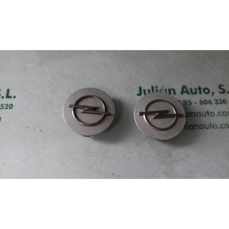 Recambio de tapacubos para opel astra gtc enjoy referencia OEM IAM 13117069MJ 13117071ML 2 TAPAS