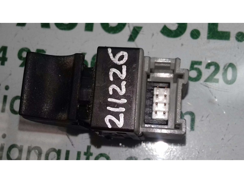 Recambio de mando elevalunas delantero derecho para audi a6 berlina (4b2) 1.9 tdi referencia OEM IAM 4B0959855  