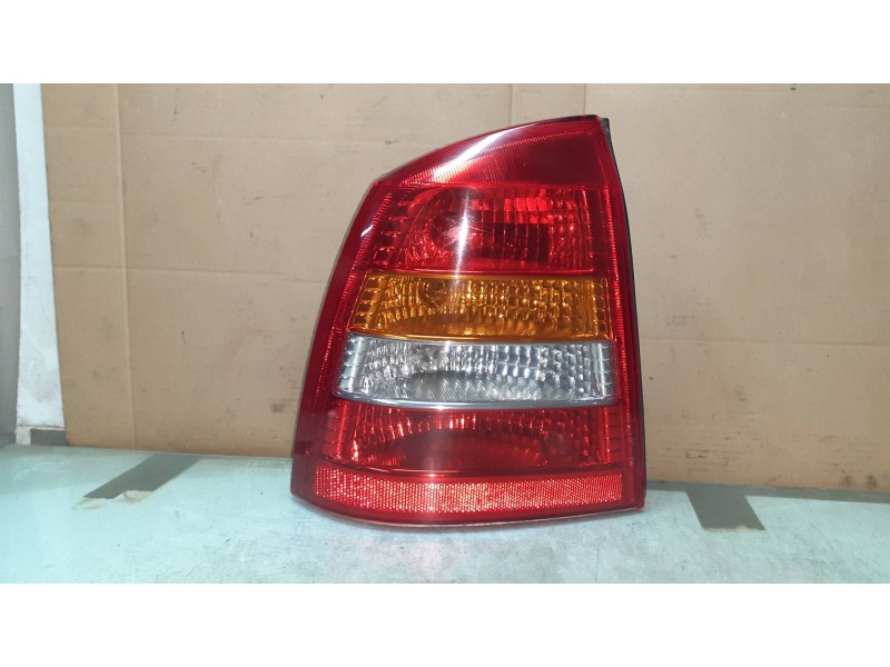 Recambio de piloto trasero izquierdo para opel astra g berlina comfort referencia OEM IAM 29059010 28770102 62224