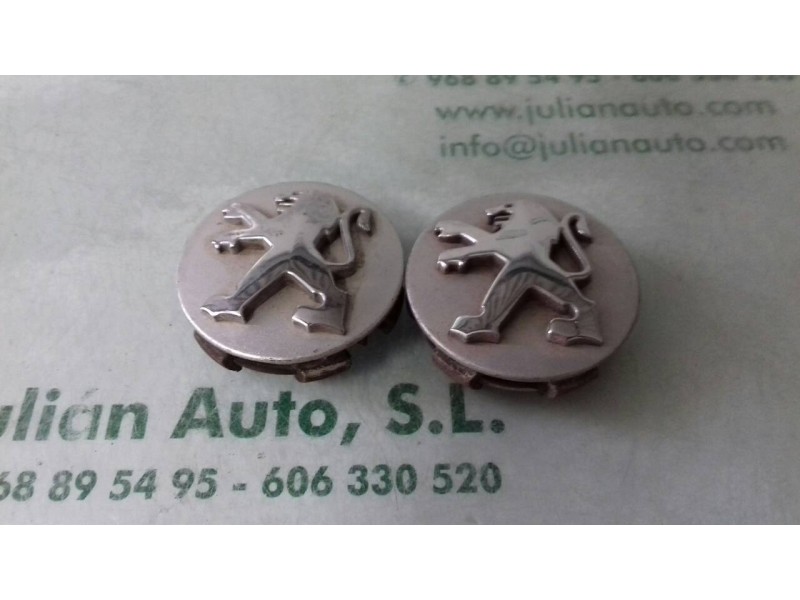 Recambio de tapacubos para peugeot 207 xs referencia OEM IAM 9639098380  2 TAPAS