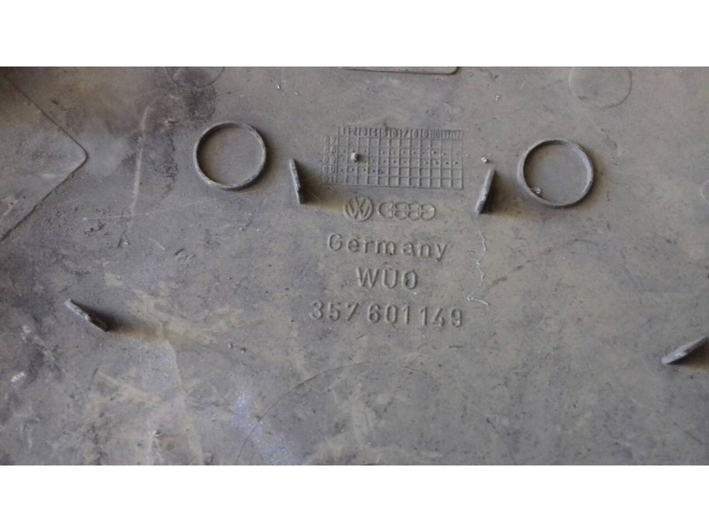 Recambio de tapacubos para volkswagen passat berlina (312) arriva referencia OEM IAM 357601149  3 TAPAS