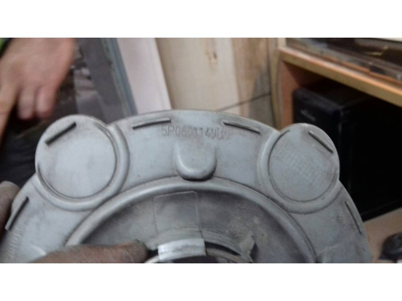 Recambio de tapacubos para seat altea (5p1) stylance / style referencia OEM IAM 5P0601149B  1 UNIDAD