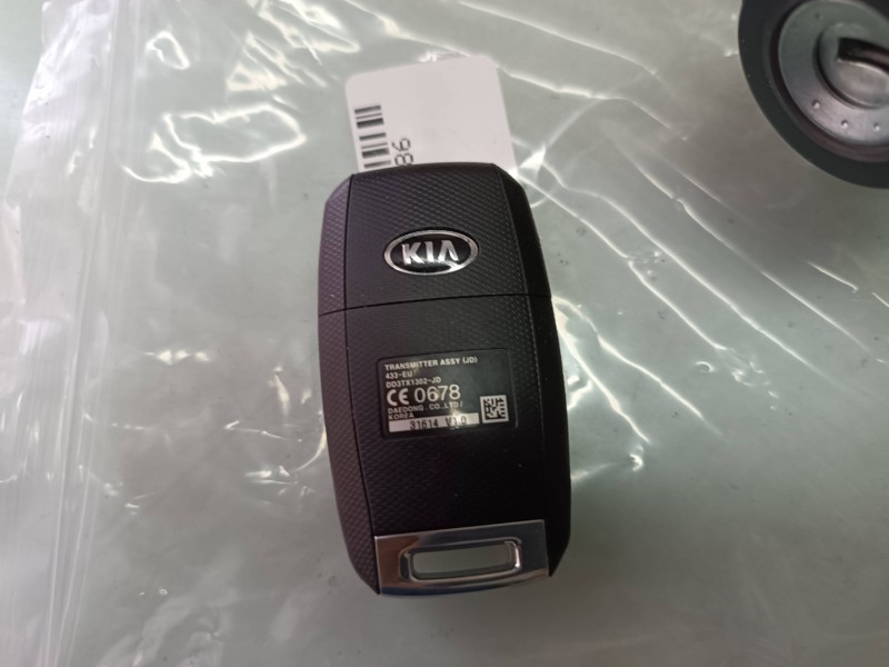 Recambio de conmutador de arranque para kia cee´d drive referencia OEM IAM ZDC2  