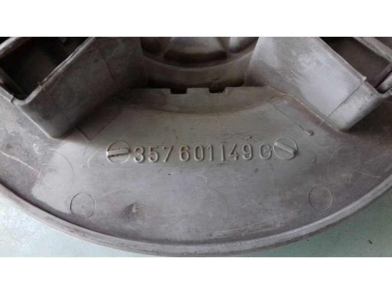 Recambio de tapacubos para volkswagen golf ii (191/193) gti referencia OEM IAM 357601149G  1 UNIDAD