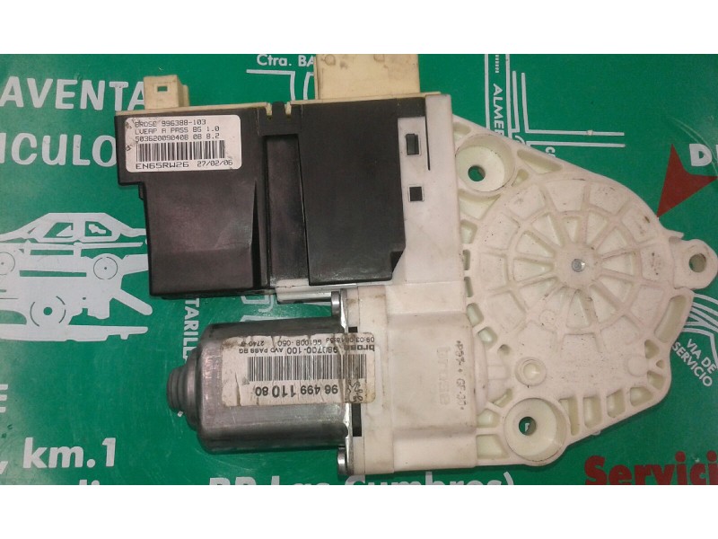 Recambio de motor elevalunas delantero derecho para peugeot 307 berlina (s2) xs referencia OEM IAM 996388103 9649911080 