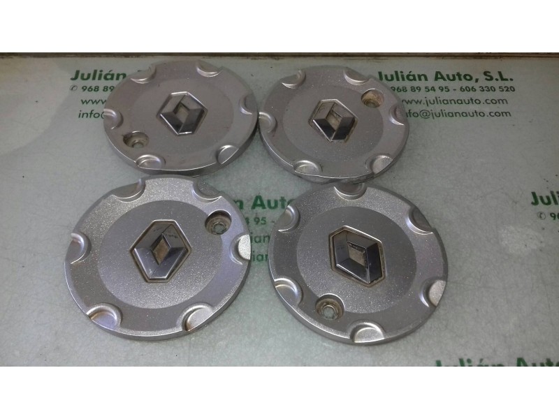 Recambio de tapacubos para renault megane ii berlina 3p extreme referencia OEM IAM 8200134772  4 UNIDADES