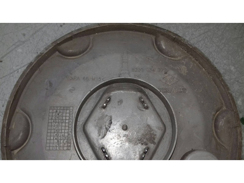 Recambio de tapacubos para renault megane ii berlina 3p extreme referencia OEM IAM 8200134772  4 UNIDADES