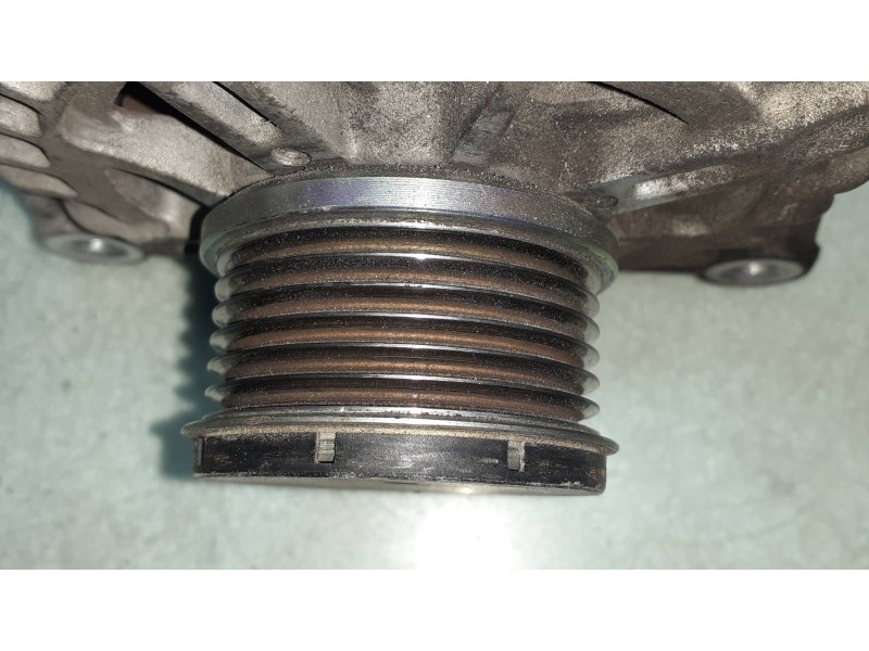 Recambio de alternador para ford fiesta (cb1) ambiente referencia OEM IAM 8V2110300AB VALEO 120A