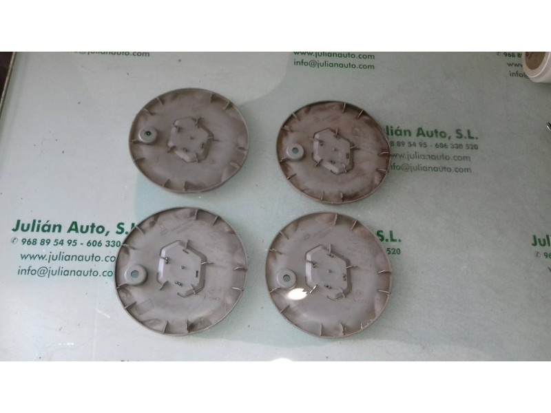 Recambio de tapacubos para renault megane ii berlina 5p confort dynamique referencia OEM IAM 8200412202 9791 4 UNIDADES