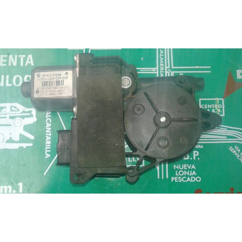 Recambio de motor elevalunas delantero derecho para peugeot 308 confort referencia OEM IAM 0130822369 9657247580 BOSCH