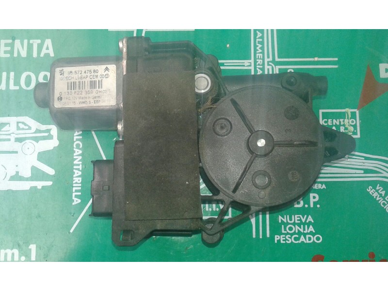 Recambio de motor elevalunas delantero derecho para peugeot 308 confort referencia OEM IAM 0130822369 9657247580 BOSCH