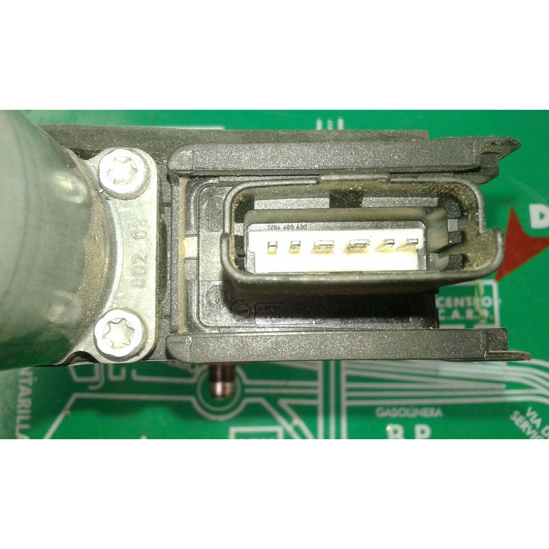 Recambio de motor elevalunas delantero derecho para peugeot 308 confort referencia OEM IAM 0130822369 9657247580 BOSCH
