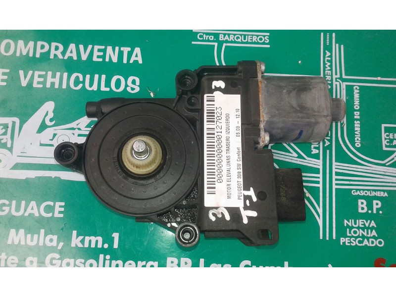 Recambio de motor elevalunas trasero izquierdo para peugeot 308 sw confort referencia OEM IAM 0130822449 9680692380 BOSCH