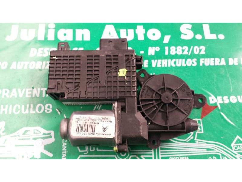 Recambio de motor elevalunas delantero derecho para citroen c4 grand picasso exclusive referencia OEM IAM 9682495780 400962E 