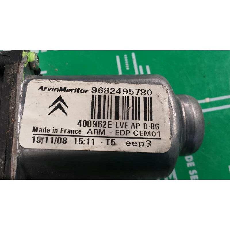 Recambio de motor elevalunas delantero derecho para citroen c4 grand picasso exclusive referencia OEM IAM 9682495780 400962E 