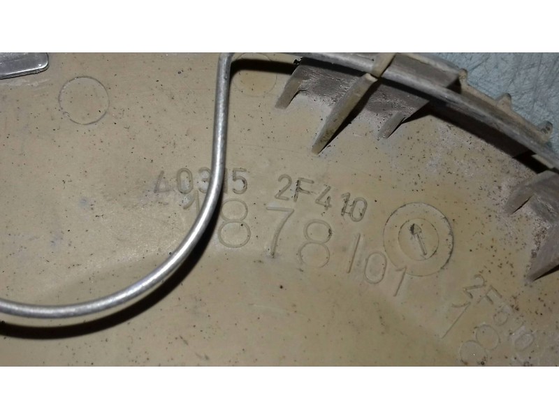 Recambio de tapacubos para nissan primera berlina (p11) básico referencia OEM IAM 403152F410  2 UNIDADES