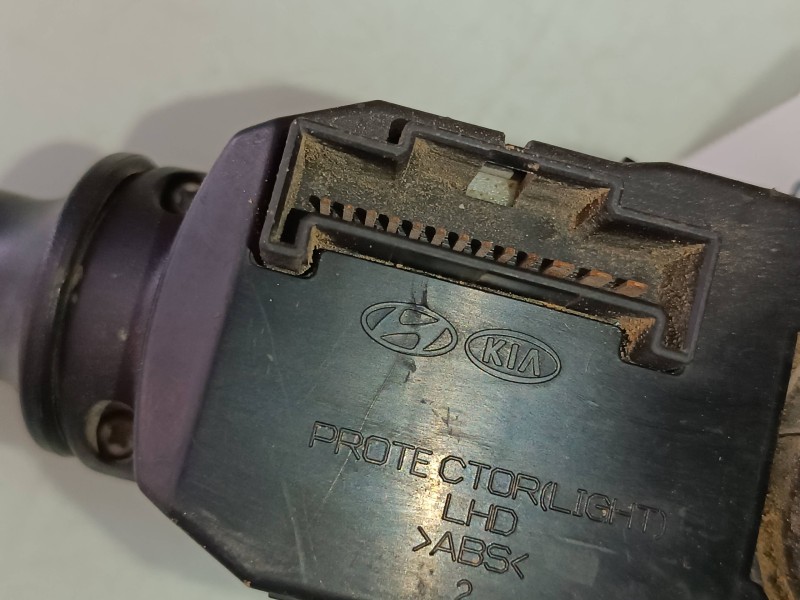 Recambio de mando luces para hyundai i20 basis referencia OEM IAM 202008910  