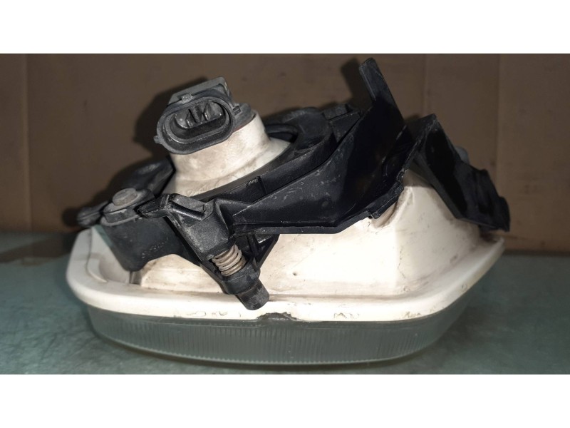 Recambio de faro antiniebla izquierdo para ford focus berlina (cak) ambiente referencia OEM IAM 2M5115201AG  