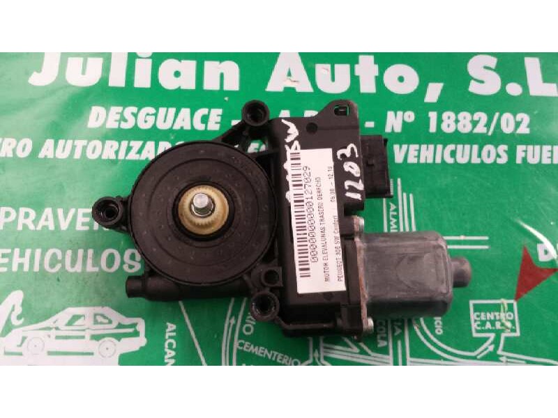 Recambio de motor elevalunas trasero derecho para peugeot 308 sw confort referencia OEM IAM 9680617480 0130822448 BOSCH